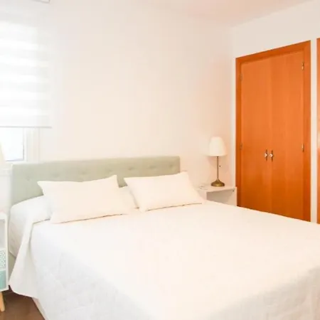 Acogedor Adosado Con Piscina Solo Familias Y Parejas *