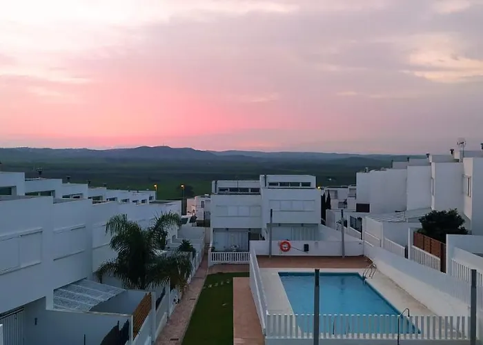 Acogedor Adosado Con Piscina Solo Familias Y Parejas Conil de la Frontera