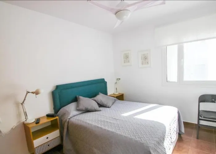 Acogedor Adosado Con Piscina Solo Familias Y Parejas *